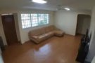 勿落水池路大牌136 4房组屋出租