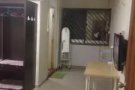 （无中介)距JCU一分钟，距阿裕尼地铁站700米组屋主人房出租