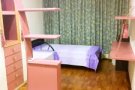 近博伟国际学校1分钟处，近高文（Kovan）地铁站3分分l钟处，洋房现在有普通房