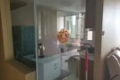 湖畔地铁站Lakeshore Condominium