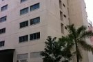 近巴耶利巴地铁,公寓普通房(学生环境)租金价格$1000包水电网络,无屋主/中介