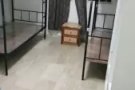中巴鲁地铁站3分钟，麦当劳后面，新房，女床位，房间整洁又宽敞，水电网后加上空调，