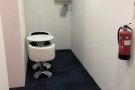 小办公室出租 裕廊东 地铁站旁边 走路到商场