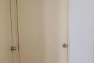 1分钟到海军部地铁站有一小房间出租，限女生。请电91505796。