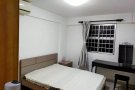 勿洛北近地铁站有普通房出租，随时入住，可报地址，限女性一位或二位，