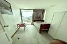 无屋主 租一位 地铁 高层 泳池 健身院 全装修 海景 空调 多设施 请电 93669088 谢谢