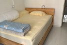 Jurong west 大间普通房出租，适合情侣、夫妻 、两女