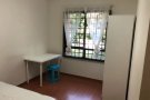 实龙岗 Serangoon 空调普通房出租 步行10分钟到地铁站 随时入住 可短期无中介可报地址