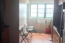湖畔地铁附近大牌470。有主人房，普通房，出租