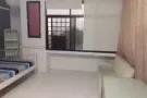 马里士他黄埔巴萨里面老式公寓有多间单间出租，可以住夫妻：一个房间住俩人：包水电网