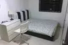 大巴窑中心 地铁三分钟急租 两个房间可短租. linhuasingapore 