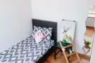 波动巴西高级公寓，超值普通房出租 包水电网，大飘窗 大衣柜