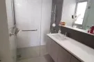 淡滨尼近地铁公寓 带阳台大主人房出租