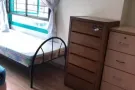 三巴旺354D找一男搭房，三人间，二分钟到地铁站