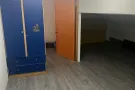 5分钟到kembangan地铁，店屋楼上普通房出租97210867