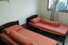 一间出入自由的房间出租给做早班的马来西亚女性哦！！！