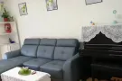布莱德地铁旁高楼，主人房出租，月租金1100新元