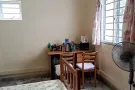 冷气网络家俬, 限女生即可入住