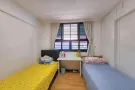找一个女搭房，即刻入住。干净舒服，地段好，步行3分钟实龙岗地铁站！