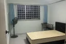义顺 646 Yishun 普通房出租，女生，随时入住，包水电网