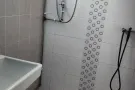 兀兰大牌174，普通房出租，近地铁站，水电网全包，可报地址，。电93631824。