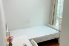 多美歌地铁口公寓有一间漂亮普通房出租，随时入住，适合1人，近SMU, Kaplan， psb 学校等，整套总共仅3人。