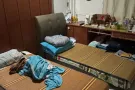 后港地铁站对面两人间男生床位一个，单人床