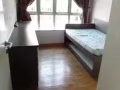 淡滨尼50邮区靠近淡滨尼东地铁站。