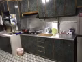 女搭房