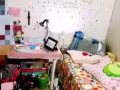 進巴亞籬笆payalebar有小公寓普通房出租 租一個人   家具： 桌子, 衣