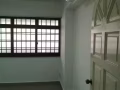 近實龍崗/高文，內室全新，高樓層，整套人少，有獨立衛生間的普通房便宜出租!