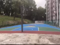 牛车水公寓房，男床位出租，五分钟到地铁站，吃饭方便。