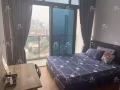 花拉公园地铁豪华主人房带阳台！！！