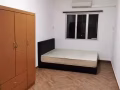 阿玉尼地鐵站附近有房間出租，只要一個人