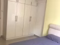 兀兰 步行能到地铁，巴士转换站，商场，大学。