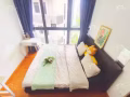 波东巴西 地铁站旁豪华公寓出租，可住两人，可报地址，厨房带燃气灶、烤箱，可煮