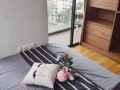 马里士他 科廷大学隔壁 高级公寓主人房 带阳台 可住两人 无中介费 带泳池健身房
