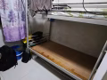 近大巴地铁站有床位出租, 月租从$500起，可报本屋地址马上入住，看房电话：88129826
