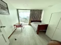 無屋主 租一位 地鐵 高層 泳池 健身院 全裝修 海景 空調 多設施 請電 93669088 謝謝