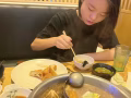 大巴窑大牌118，单人间男生全包700，步行地铁只需2分钟。可报地址。