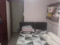 地铁站对面，高楼