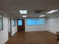 裕廊东地区/Toh Guan Road East 工业区办公空间直租 - 独立空调房 & 固定工位（可单租）