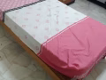 淡濱尼東有男搭房倆人間，有冷氣，480包水電，可以煮，本屋地址靠近地鐵站走路5分鐘，樓下巴士站，巴沙非常方便，隨時入住，